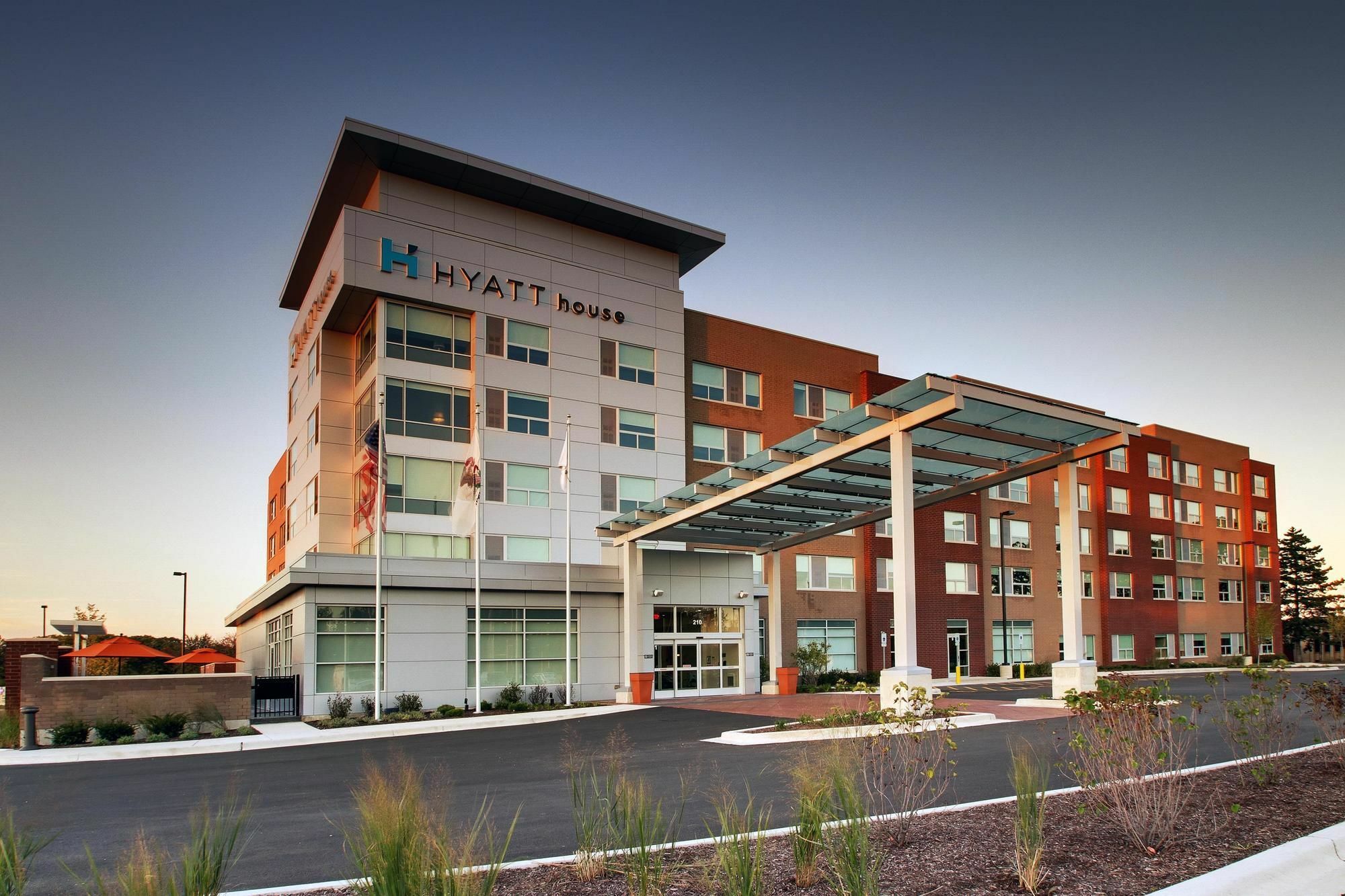 Hyatt House Oak Brook Hotel Exterior photo